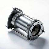 Firefly_Junta de Expansión Metálica Lateral en fondo blanco para ecommerce 204709